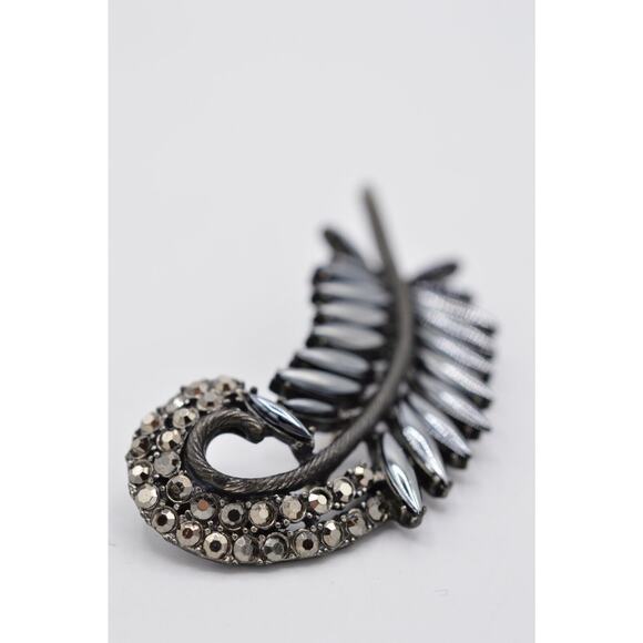 Weiss Vintage Pin Brooch Gunmetal Feather Marcasite Shiny Statement Signed Bin8 - Picture 2 of 8